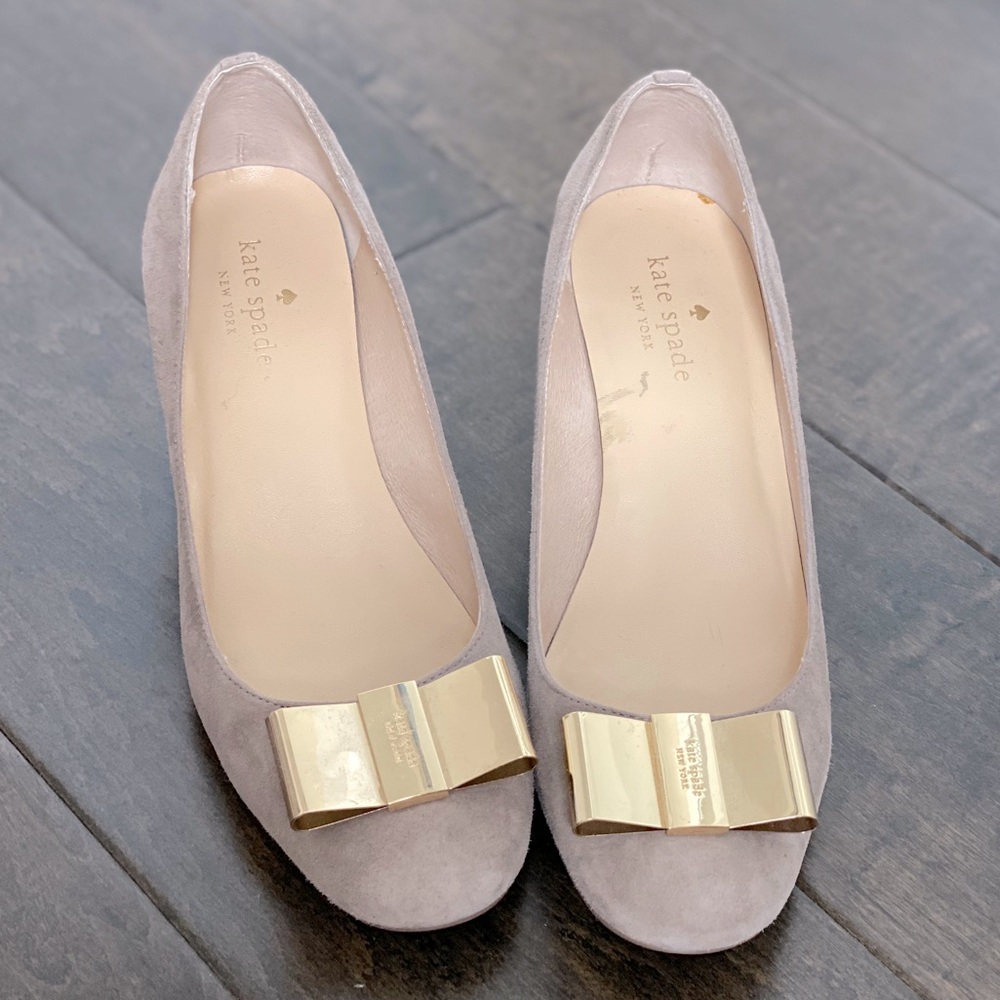 Kate Spade gray bow tie suede round pumps size 6